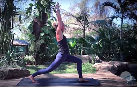 5 exercices de yoga dans les parcs